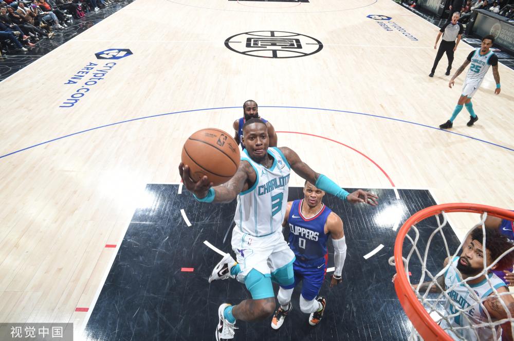 展现出了卓 展现出了卓