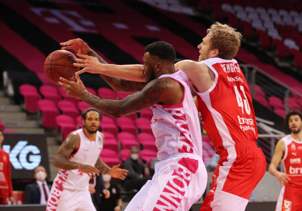 他的路途并 他的路途并