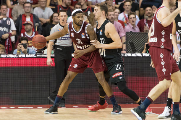 恰恰相反 恰恰相反